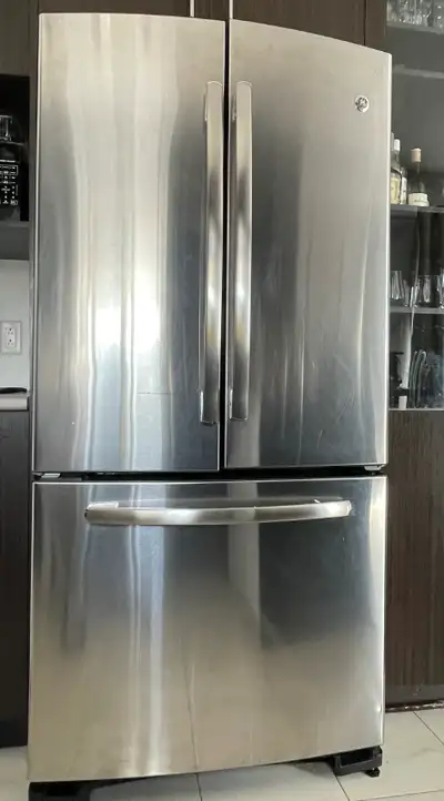 Frigidaire GE en acier inoxydable – Style moderne, View more