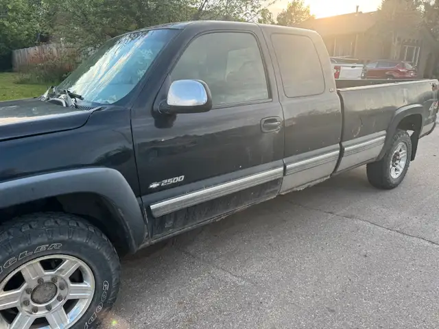 2000 Chev 2500 GAS62863215556225121
