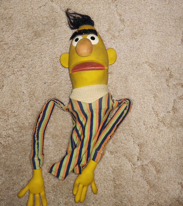 Bert - Sesame Street 1970s in Toys & Games in Kitchener / Waterloo - Image 4