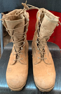 Canadian Army Desert Boots – Size 7