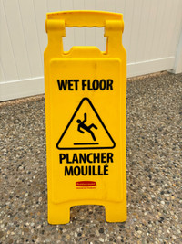 Rubbermaid 2-Sided Wet Floor Signs