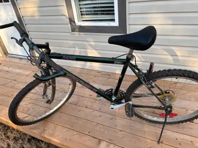 Jeep  Cherokee 18 sp mountain bike, View more