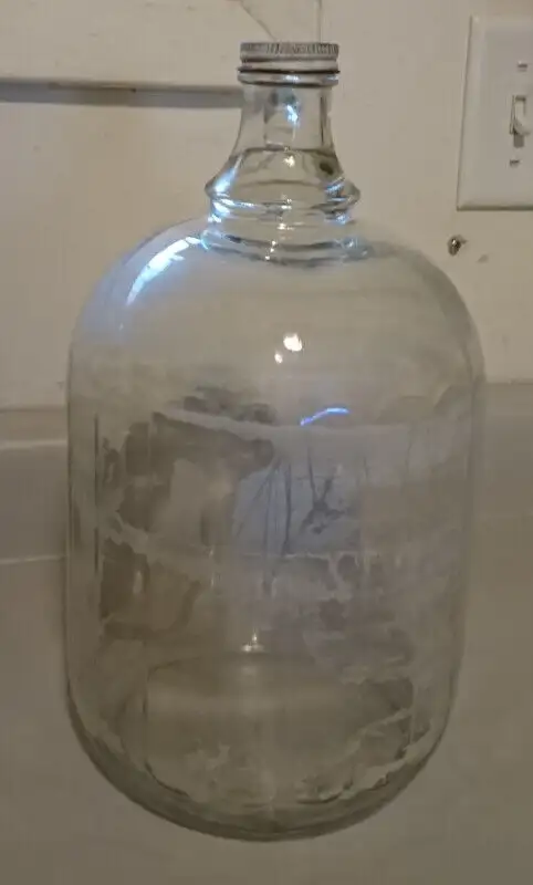 Vintage Rare Heinz Canada Vinegar Jug  Glass Gallon in Arts & Collectibles in Oshawa / Durham Region - Image 7