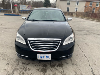  Chrysler 200