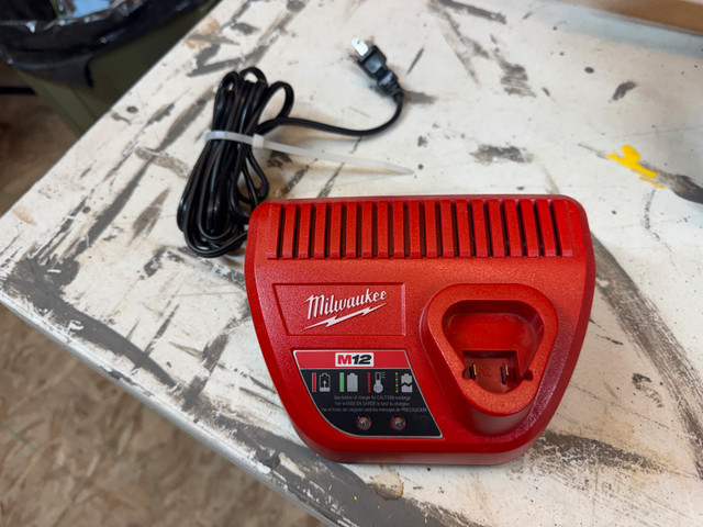 Milwaukee Battery Charger M12 in Power Tools in Saskatoon