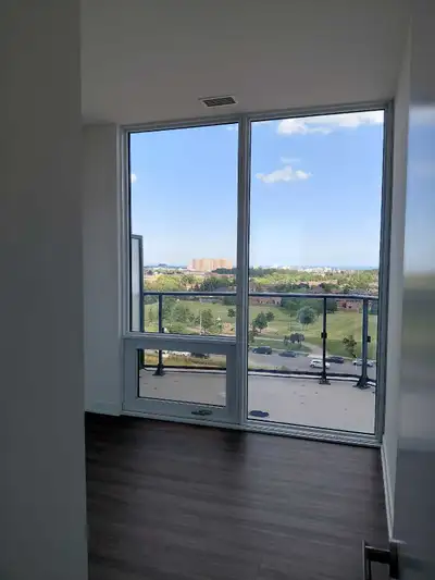 Beautiful 6th Floor Corner Unit Condo for Rent – 448 Burnhamthorpe Road West, Mississauga Welcome to...