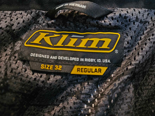 Klim Carlsbad Pants size 32 regular in Other in Cole Harbour - Image 3