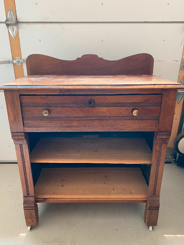 Antique Washstand in Arts & Collectibles in Mississauga / Peel Region
