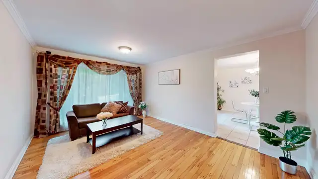 NORTH YORK BAYVIEW YORKMILLS  HOUSE 3 ROOM +2 BATH + PARKING in Short Term Rentals in City of Toronto - Image 6