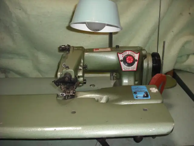 Table Top Scroll Saw in Power Tools in Windsor Region - Image 4