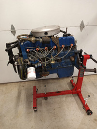 FORD 200 cubic in. Motor
