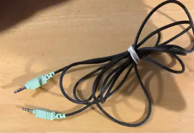 3.5mm Male to Male Stereo Audio Aux Cable, six ft long, TESTED, View more