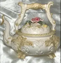  Italian Vintage  Original Capodimonte Rose Acanthus Tea Pot