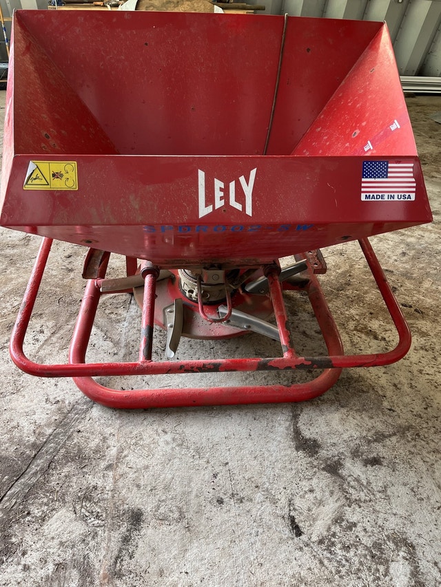 Levy 3 point hitch spreader Farming Equipment Edmonton Kijiji