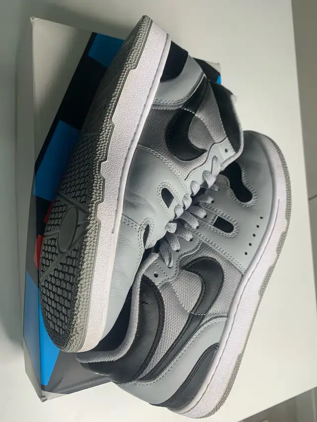 Nike attack grey and black 63362357661187122