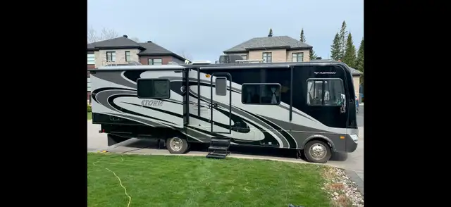 FLEETWOOD STORM 32BH  in RVs & Motorhomes in Québec City - Image 3
