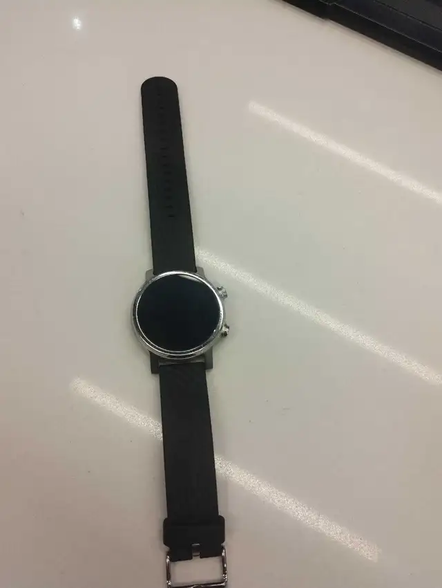 Moto 360 gen 3 smart watch in General Electronics in City of Toronto - Image 4