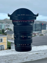 Canon EF 16–35mm f/2.8L II USM Lens