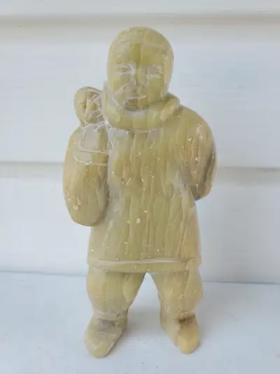Marble Inuit Native Stone Carving. 7x3x1.5 inch. Check all pictures. Great condition. 100$