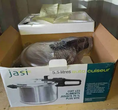 Jasi 5.5 Litre Pressure Cooker, View more