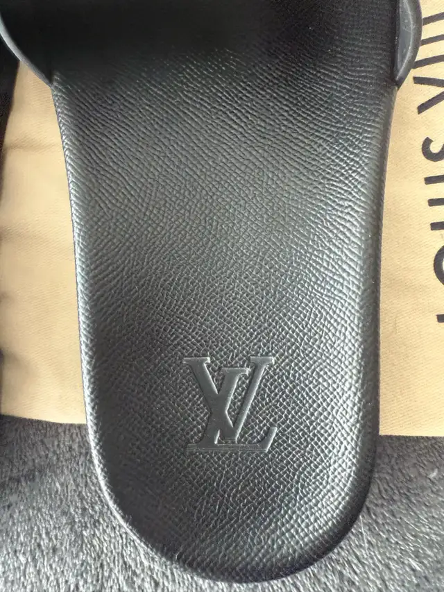 Louis Vuitton mule slides men’s belt men’s wallet in Men's Shoes in Strathcona County - Image 4