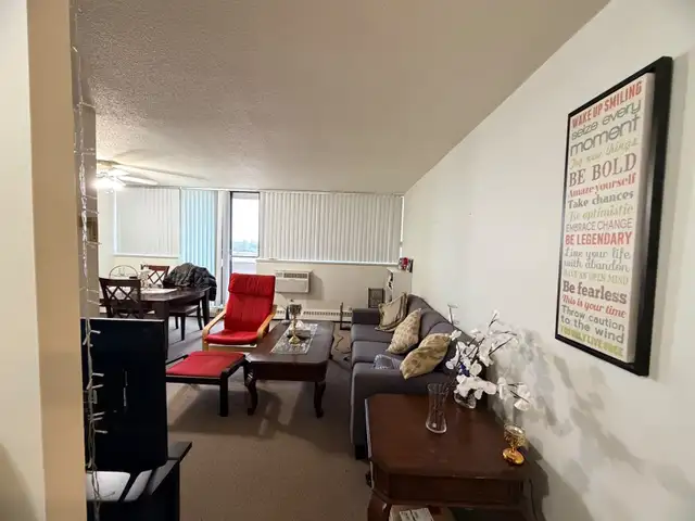 Room For Rent In Mississauga  in Room Rentals & Roommates in Mississauga / Peel Region - Image 3