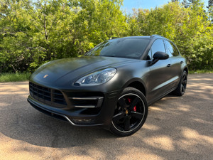 2015 Porsche Macan Turbo