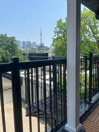 Downtown Center independent house suite rental, located on the third floor, separate access, newly r...
