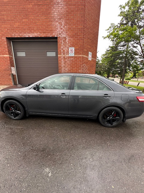2011 Toyota Camry LE 4dr Sdn I4 Auto LE-black alloy wheels!! in Cars & Trucks in City of Toronto - Image 4