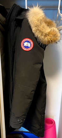 Canada Goose | Local Deals on New and Gently Used Clothing in Windsor  Region | Kijiji Classifieds