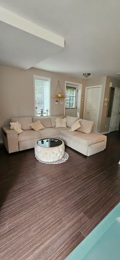 Magnifique condo entièrement meublé pour Septembre ou Octobre