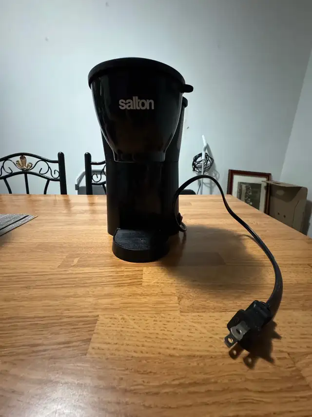 Salton si gle serve coffee maker in Coffee Makers in London - Image 2