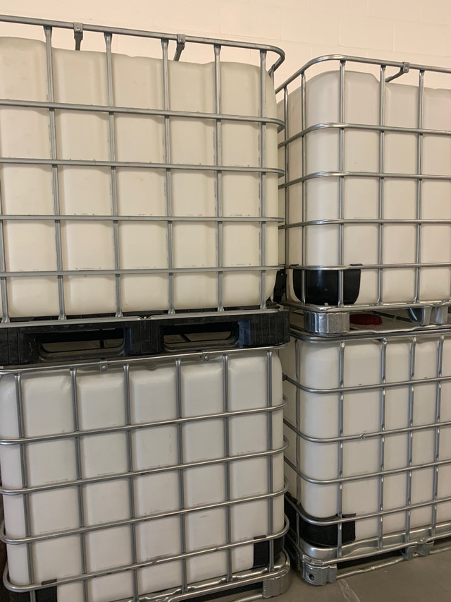 Water totes Outdoor Tools & Storage Calgary Kijiji