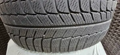 205/55 R16 Winter tires off a 2019 Chevy Cruze. Bought them in December 22. Used for two winters. Be...