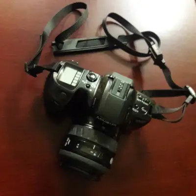 MINOLTA MAXXUM 400si Camera, View more