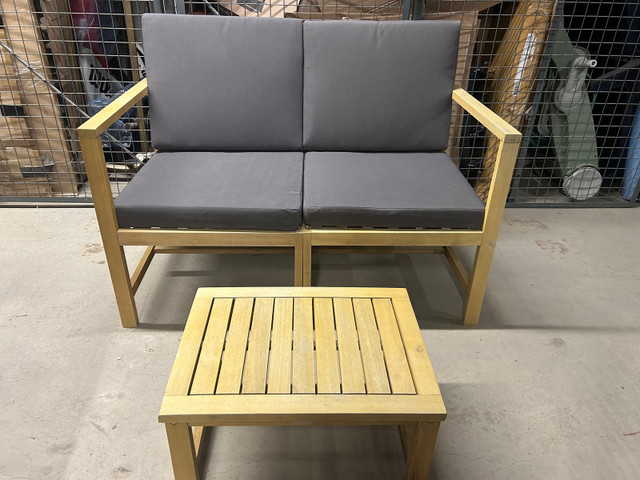 Ensemble de patio en bois (3 pièces) dans Mobilier pour terrasse et jardin  à Longueuil/Rive Sud