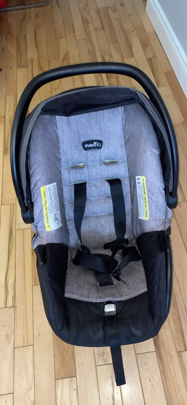 Infant Car Seat in Strollers, Carriers & Car Seats in London - Image 3