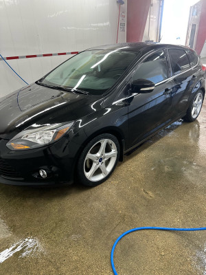 2014 Ford Focus Titanium 