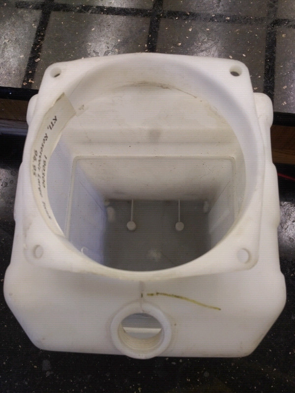 1.6 L & 1L Liter Power Unit Reservoir Tank hoist hydraulic in Power Tools in Saskatoon - Image 3
