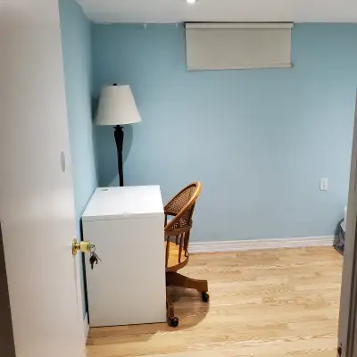 SEPARATE FURNISHED ROOM - $650 KENNEDY AND LAWRENCE