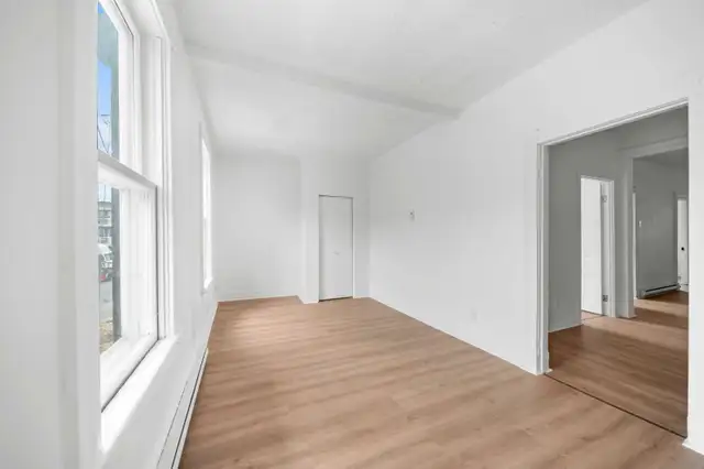 Appartemement 5 1/2 Rénové in Long Term Rentals in Trois-Rivières - Image 4