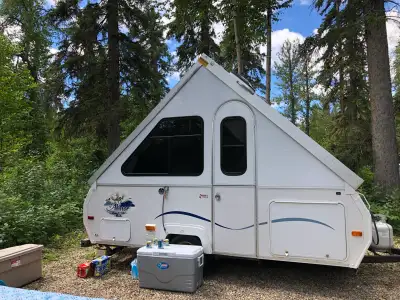 Aliner bunk model - 2005 - Sleeps 4 This Aliner has been well loved and maintained. Second owners. E...