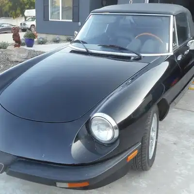 Description: 1985 Alfa Romeo Spider "Graduate" The exterior and paint are fair to good, however ther...