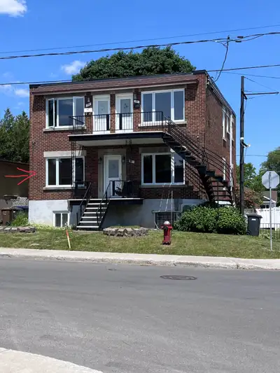 5 et demi (Pont Viau - Laval)
