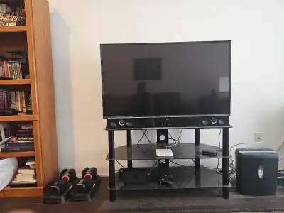43" LG TV, View more