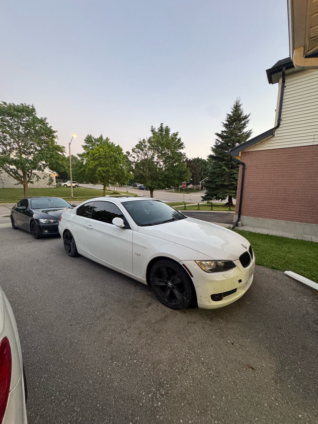 e92 BMW 328i in Cars & Trucks in Kitchener / Waterloo - Image 2