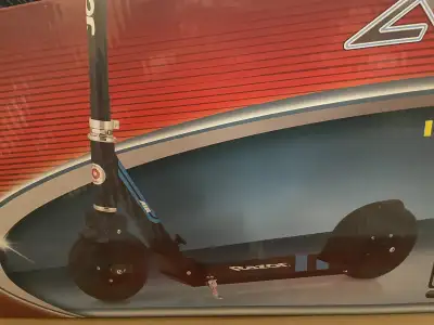 Razor A5 Air kick scooter brand new, View more