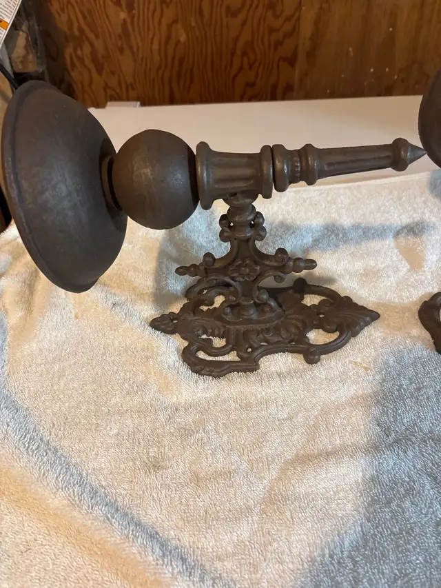 wall sconces  in Home Décor & Accents in Ottawa - Image 3