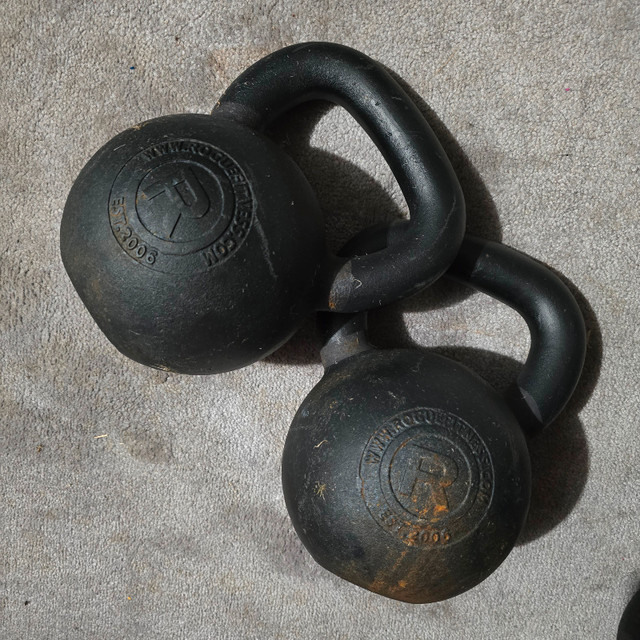 Rogue Kettlebells 20 kg / 44 lbs & 16 kg / 35 lbs in Exercise Equipment in Markham / York Region - Image 3