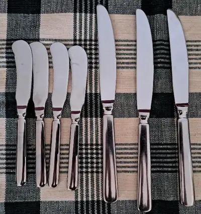 Butter and Dinner Knives, View more